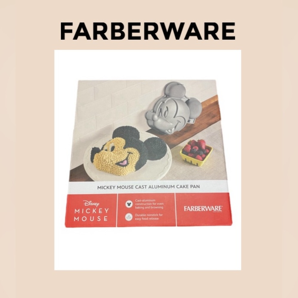 Farberware Disney Mickey Mouse Cast Aluminum Cake Pan NWT